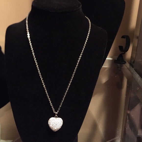 Small heart necklace