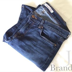 ✨FLASH SALE💥 J Brand Martini Flare Jeans ❤️