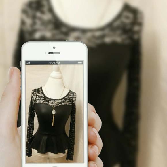 BLACK LACE  STRETCH BLOUSE SIZE S