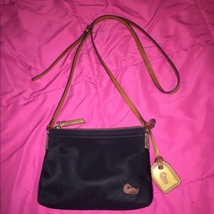 Dooney & Bourke cross body bag