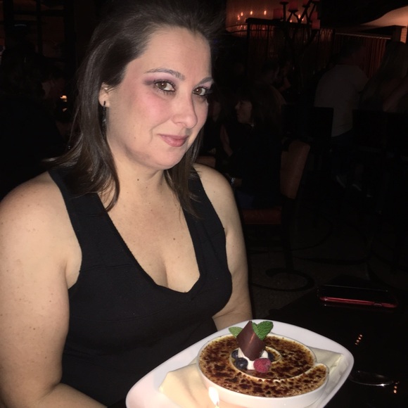 Plus Size Princess 👑 - Picture 7 of 7