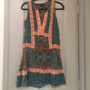 Tolani size smal drop waist dress