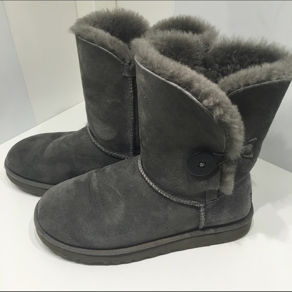 ugg bailey button light blue ugg bailey button light blue