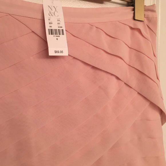 NY&C pink layered skirt - Picture 2 of 2