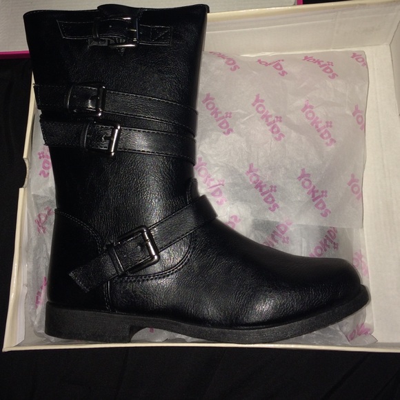 Black size 4 shoes