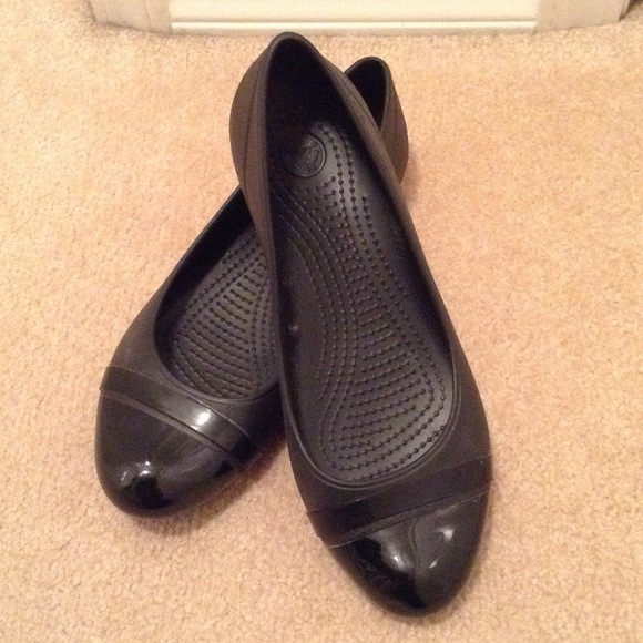 CROCS black flats, Size 8