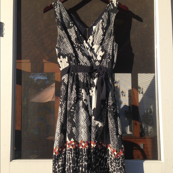 Line & Dot navy printed dress - Picture 1 of 2