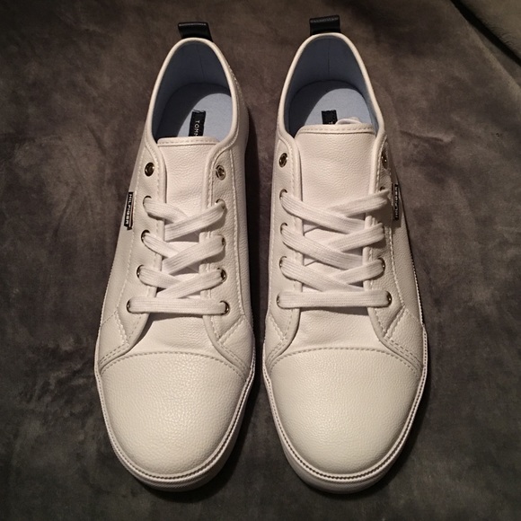 All white Tommy Hilfiger shoes - Picture 1 of 4