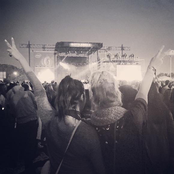 Meet your Posher, Whitney - Picture 4 of 4