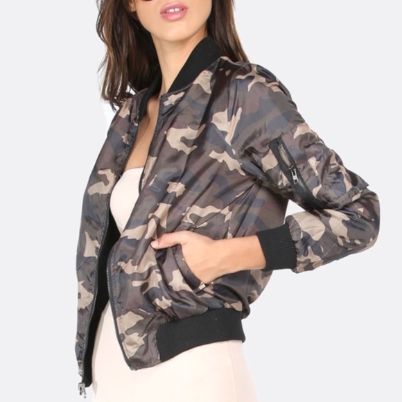 🎉LAST ONE🎉NWT Reversible CamoBlack Bomber Jacket - Picture 2 of 4