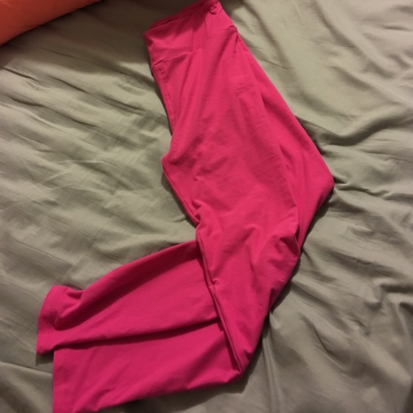 LuLaRoe Pants - Brand New LuLaRoe leggings. OS. Fuchsia pink
