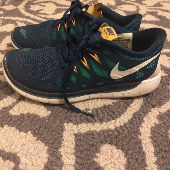 Teal Nike Free 3.0s