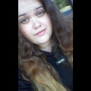 Meet your Posher, Abigail