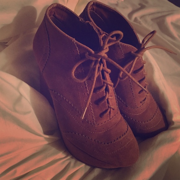 Suade Oxford Heels