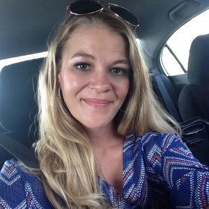 Meet your Posher, Angela