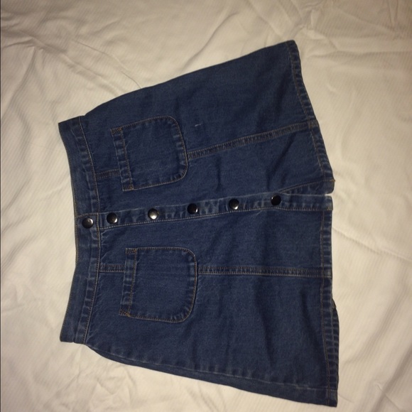 BDG button up jean skirt - Picture 2 of 3