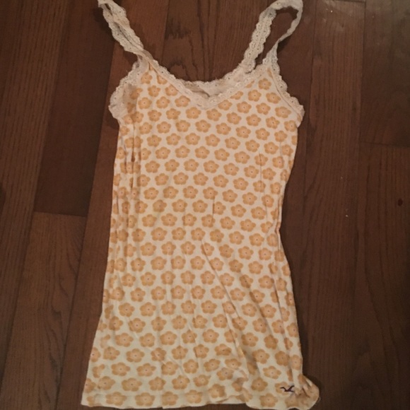 Hollister tank with yellow flowers