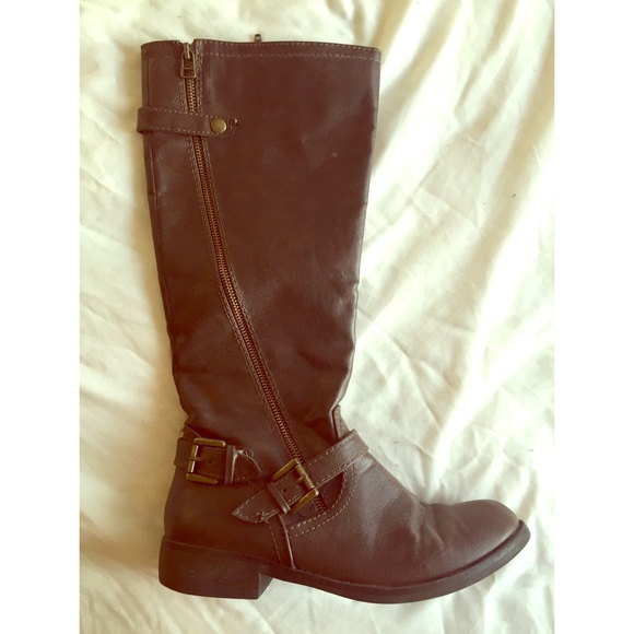 Brown boots