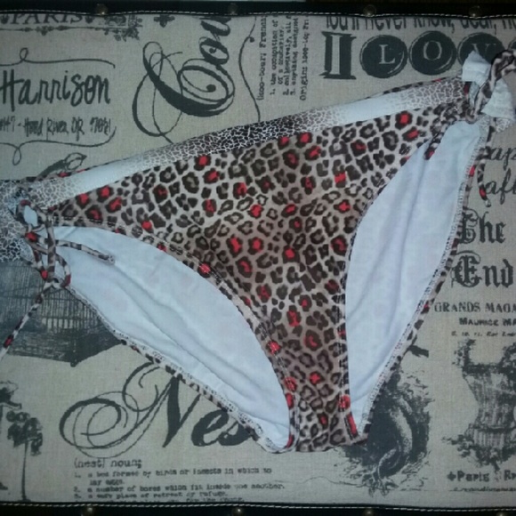 *Plus Size* Leopard Bikini Bottom
