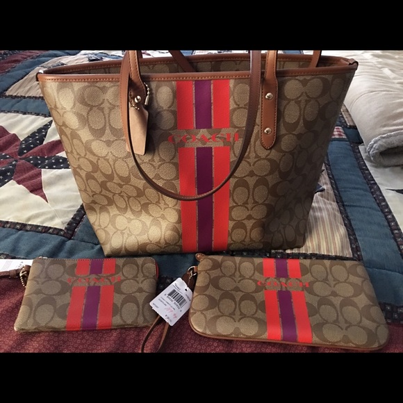 NEW Coach purse, wallet & wristlet