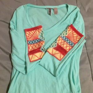 BKE Long sleeve shirt.