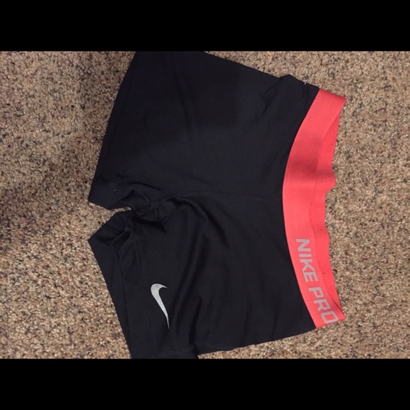 Nike spandex