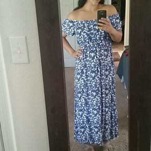 Maxi dress