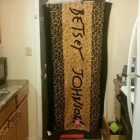 Betsey Johnson Accessories - 🚨SOLD🚨