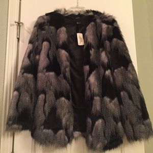 faux fur coat nwt