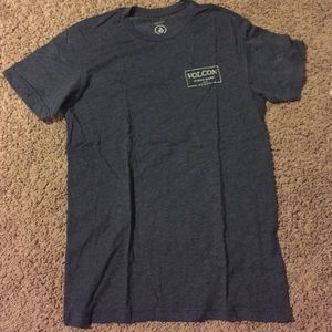 Men's volcom tshirt