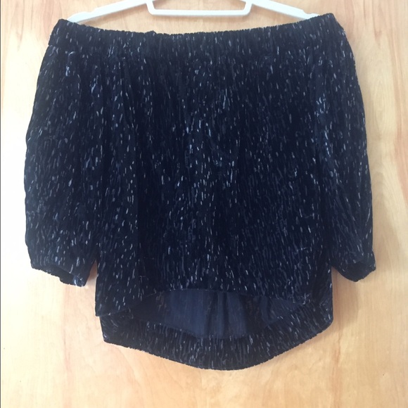 H&M Velvet Off the Shoulder Crop Top