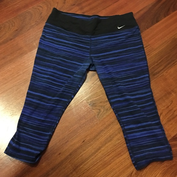 Nike crop leggings