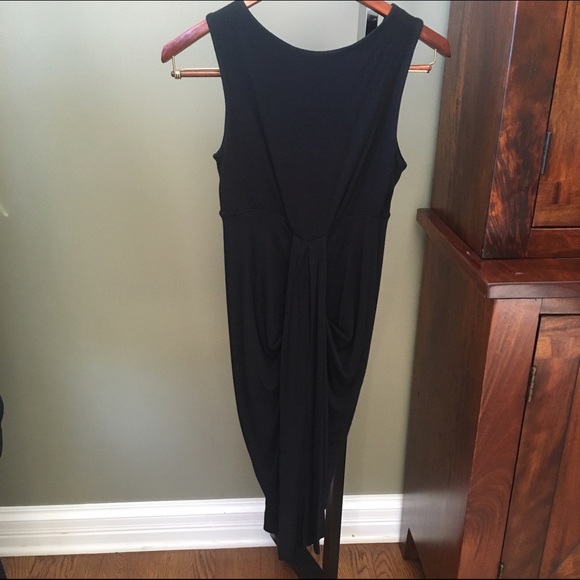 🎉SOLD!🎉 Women's Black Sleeveless Dress - Picture 2 of 4