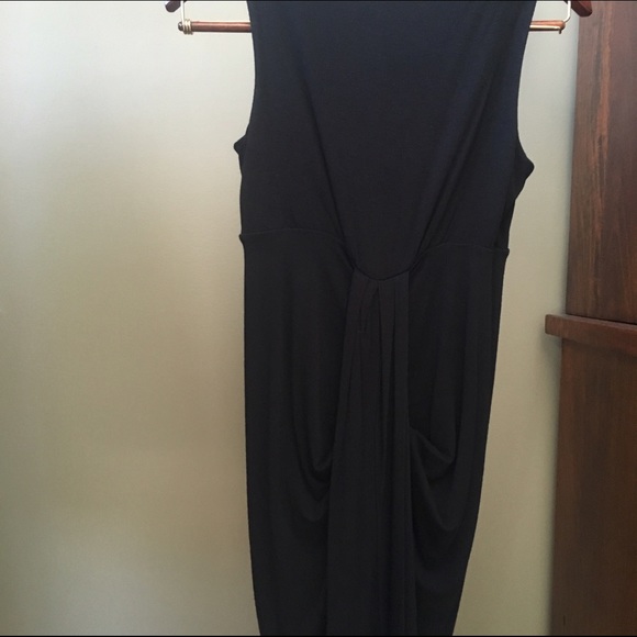 🎉SOLD!🎉 Women's Black Sleeveless Dress - Picture 3 of 4
