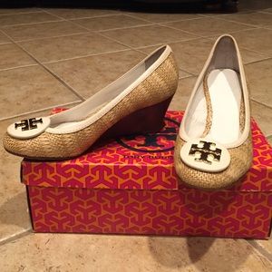 Tory Burch Sally Raffia Straw Wedges