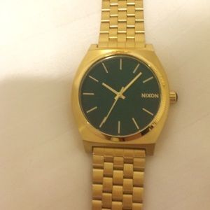 Nixon time teller watch