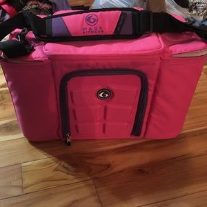 6 pack bag innovator