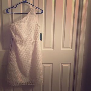 Davids Dress. Brand-new Lilly, NWT. Resort white.