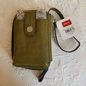 Relic wrist phone wallet