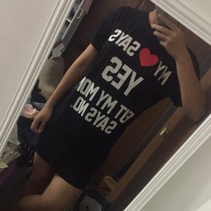 "My heart says yes but my mom says no"long Tshirt.