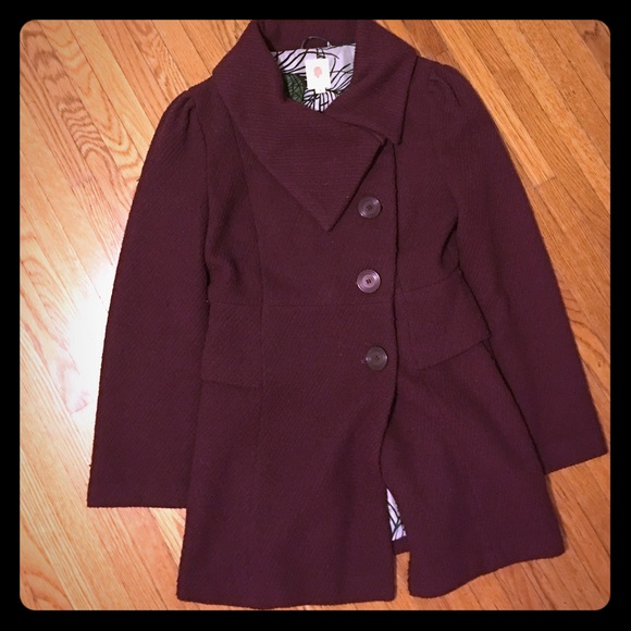 Tulle fully lined maroon pea coat