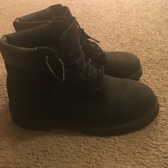 Black timberlands 4y