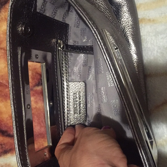 MK Silver Berkley Clutch - Picture 2 of 4