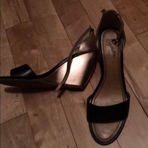 Seychelles wedge sandals size 8.5