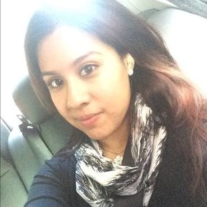 Meet your Posher, Alma