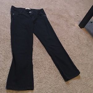 MAKE ME AN OFFER- Rewind - black jean capris