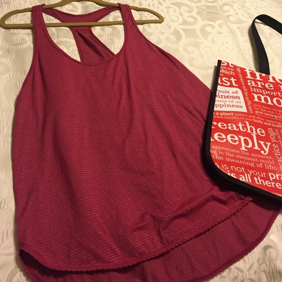 Lululemon singlet