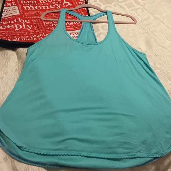 Lululemon singlet