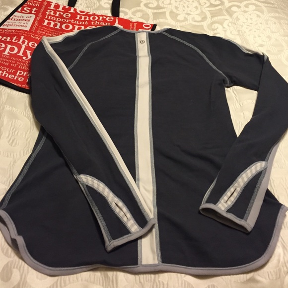 Lululemon long sleeves (reversible)