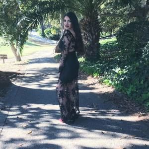 Meet your Posher, Gabriela